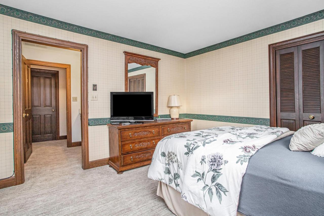 Villa Point O' Woods Benton Harbor Exterior foto